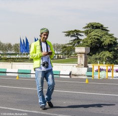 Photographer, marathon runners, Tehran