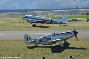 Douglas DC3 and North American P-51D Mustang