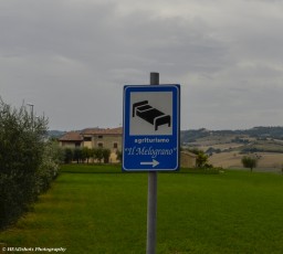 Sign to the villa